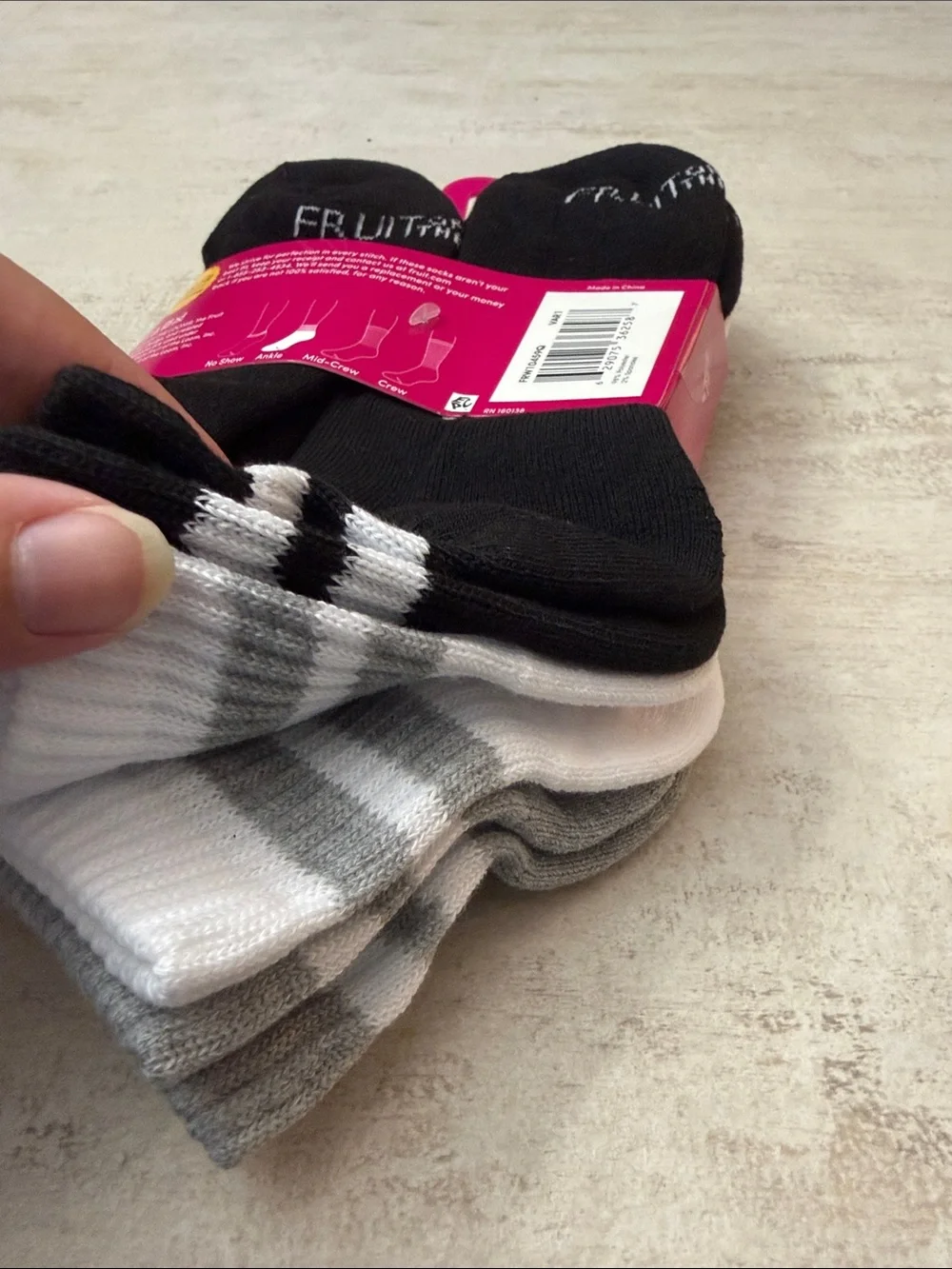 Fruit of the Loom  Low-Cut ankle Athletic Socks with White Stripes - 6 Pack